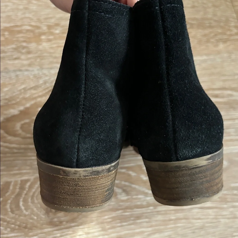 Kensie ‘Garry’ black suede ankle boots/booties, size 8